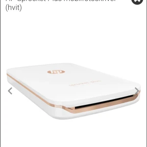 HP Sprocket plus mobilskriver - Sprocket plus printer for mobilen! Inkludert lader. Nesten ubrukt printer. Som ny! Nypris 1400kr. 