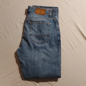 Vintage tommy hilfiger jeans - I bra skick.