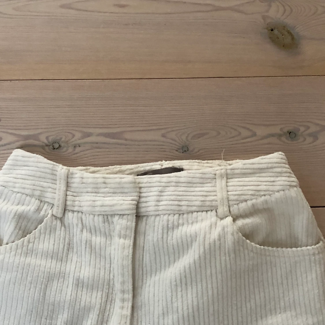 Vita Manchesterbyxor  - 91