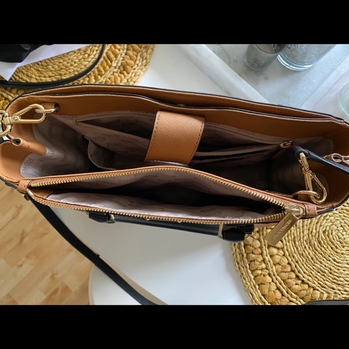 Michael Kors väska ÄKTA  - 90