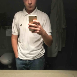  - Lacoste pike jätte bra skick bra pris M