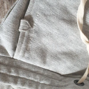 Rituals byxor - Mjukisbyxor från Rituals. Ljus  grå.  Stl S