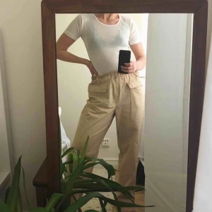  - Söt genomskinlig T-shirt i bra skick! 🌸