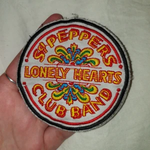  - beatles tygmärke, går att stryka på eller sy fast :)