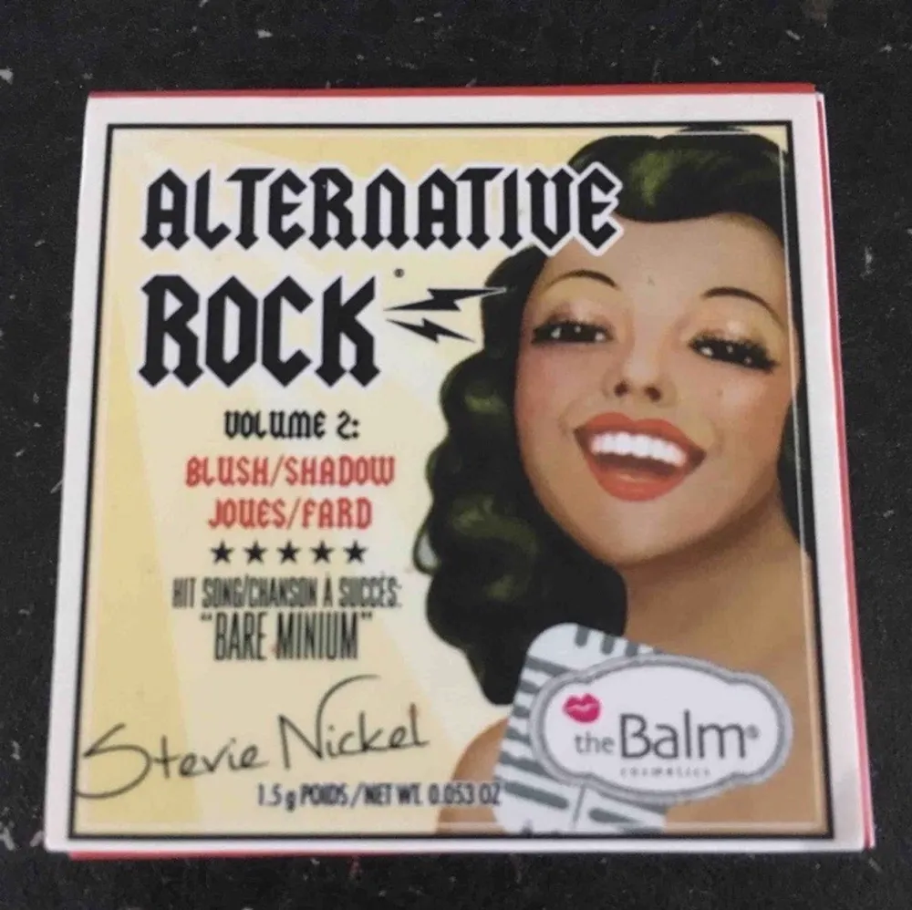 The balm blush/rouge från the balm. Alternativ rock v2 mini. Ordinarie pris: 270kr frakt tillkommer (11kr) . Accessoarer.
