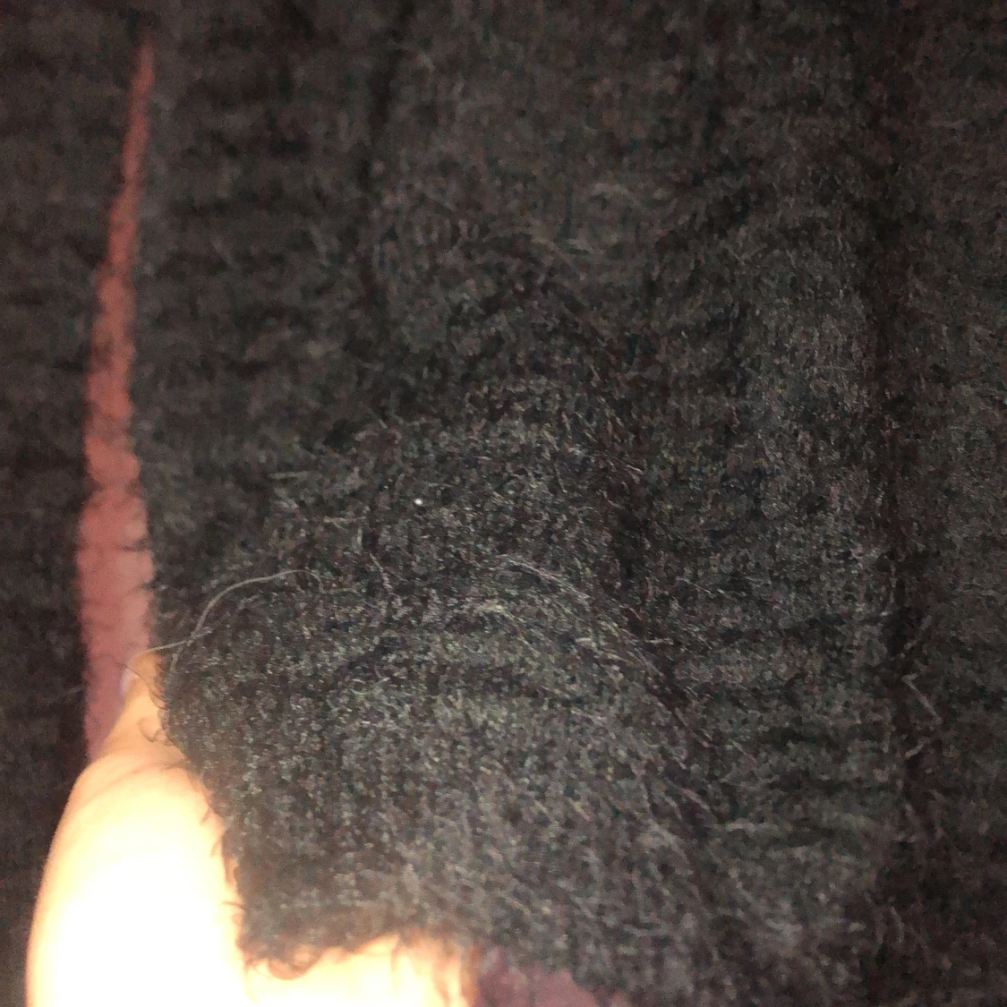 Svart stickad/fluffig tröja - 91