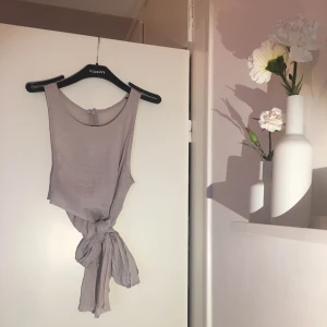 Shorts/linne-set - Köparen står för frakten som tillkommer🙃📦