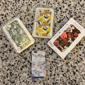  - Fyra st iphoneskal från Ideal of Sweden som passar till iPhone 6/7/8. Sparsamt använda och mycket fint skick! 20 kr/st. Endast det blåa längst ner kvar!