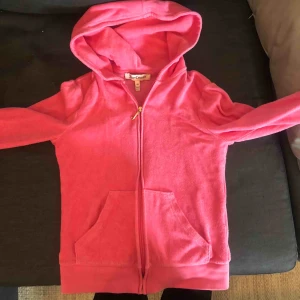  - Juicy couture överdel i xs, finns underdel oxå :) 300kr med underdelen inkluderat.