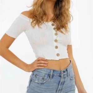  - Superfin topp, perfekt till vår/sommar Använd fåtal gånger  Superfint skick