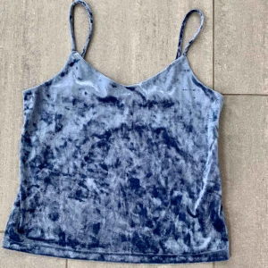  - Blått linne i krossad sammet, använd max 3 gånger! frakt tillkommer