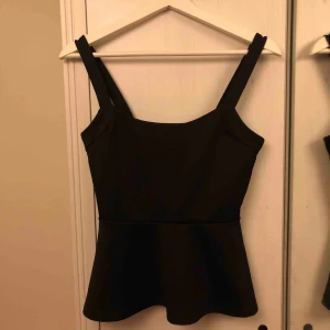  - Köpte toppen, förra sommaren och är använd cirka 5 ggr