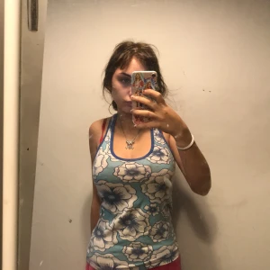 Coolt linne - Fint/okej skick! Väldigt stretchigt