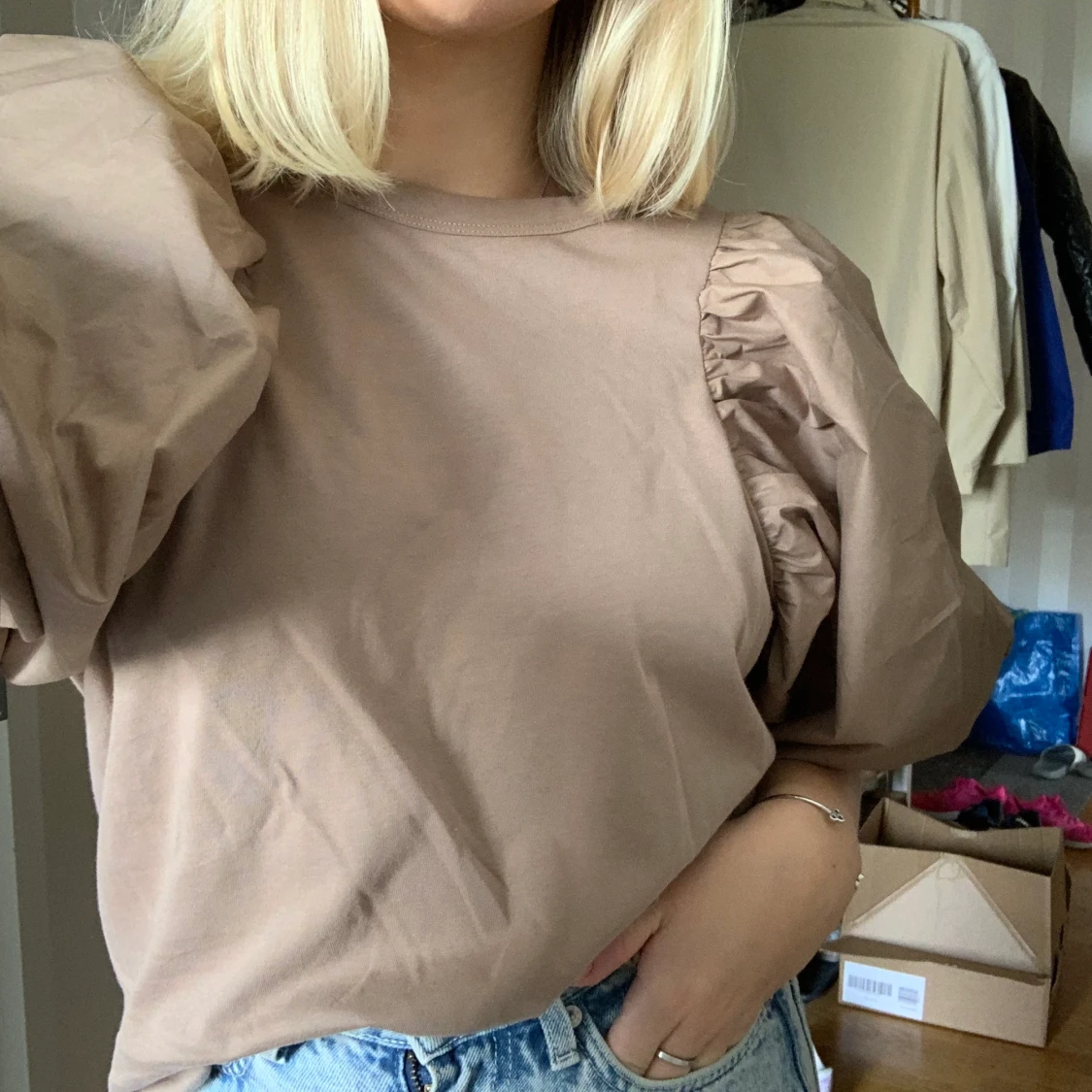 T-shirt med puffärm! - 90