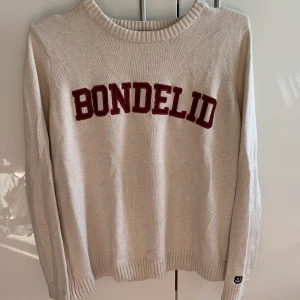 Bondelid tröja💓💓 stl M - Bondelid tröja i stl M💓 inte använt särskilt mycket. OBS!! Frakt ingår ej!!💓💓 