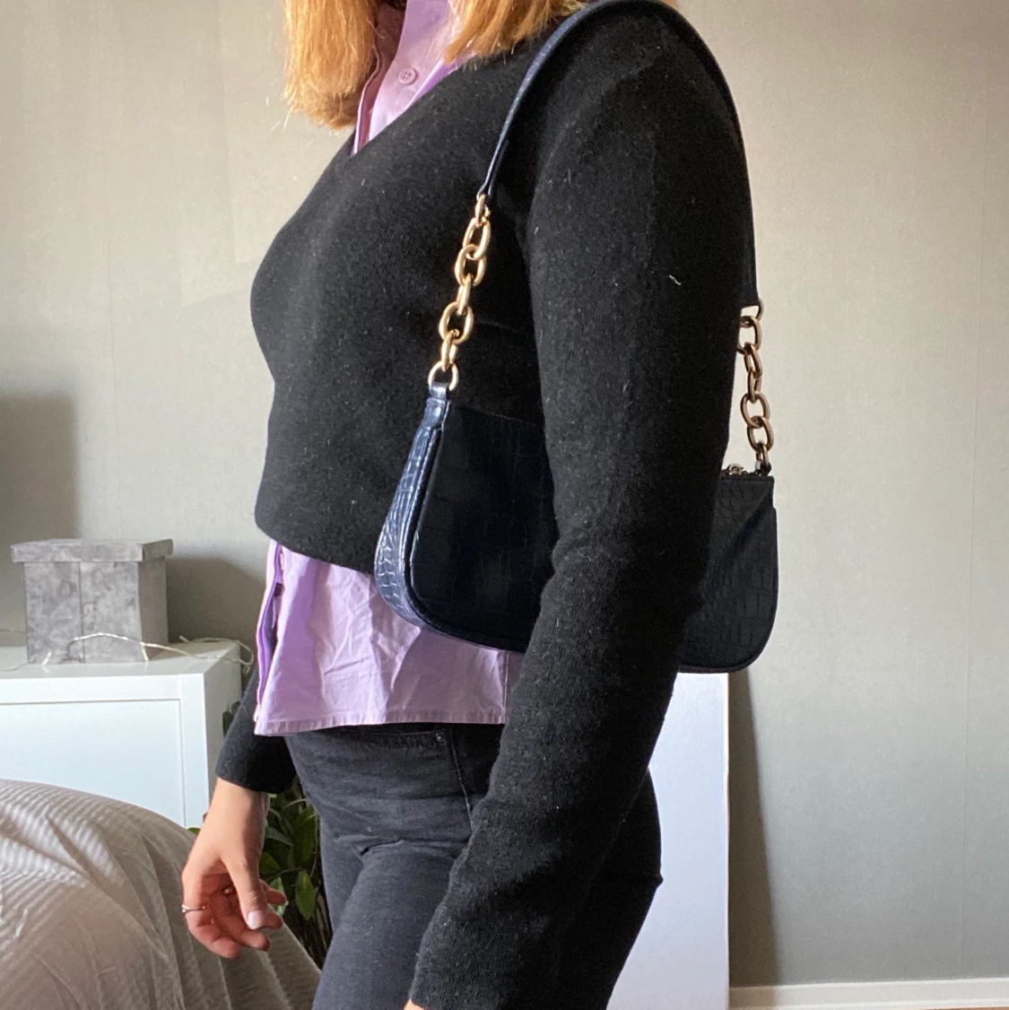 Stickad svart tröja