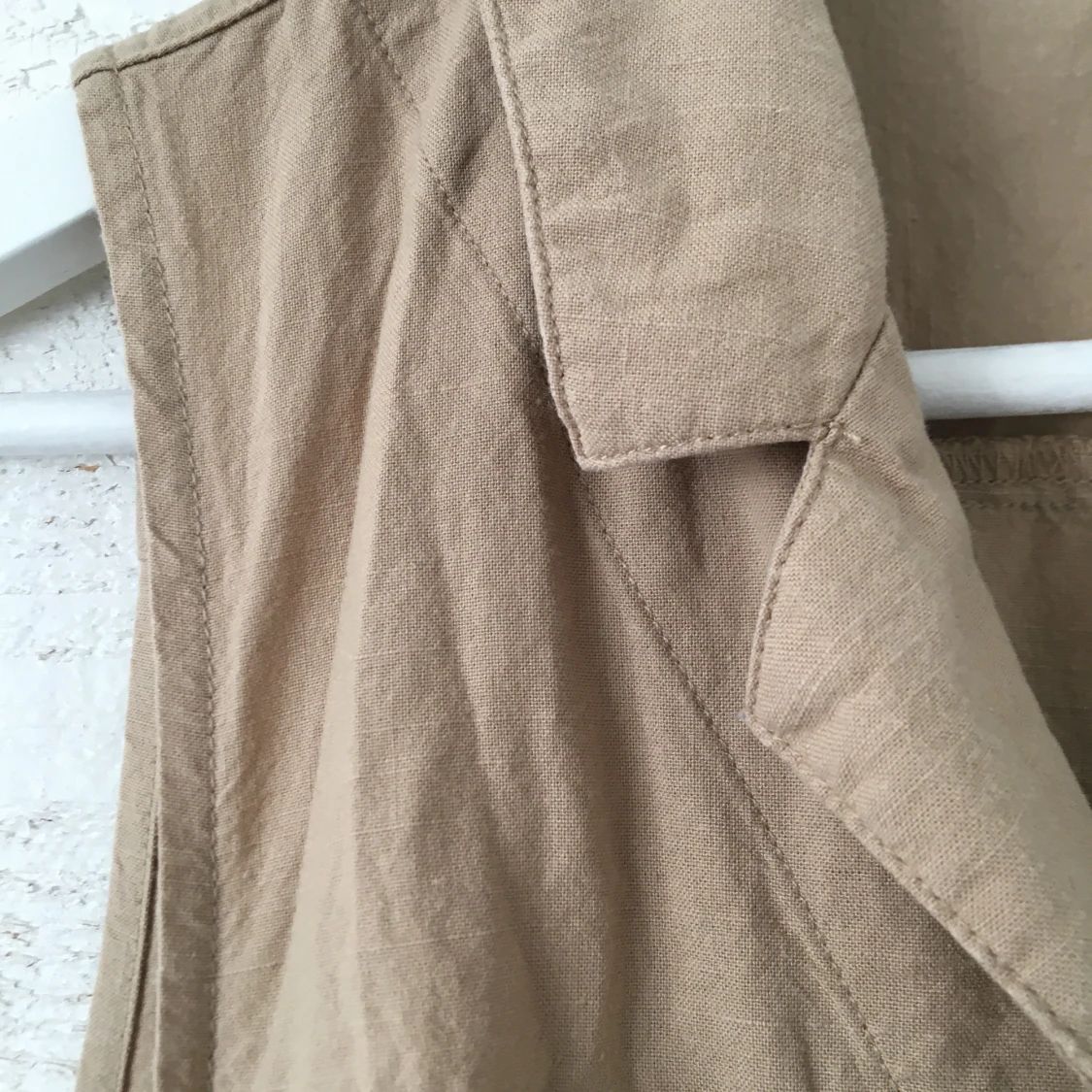 Mörkare beige klänning - 91