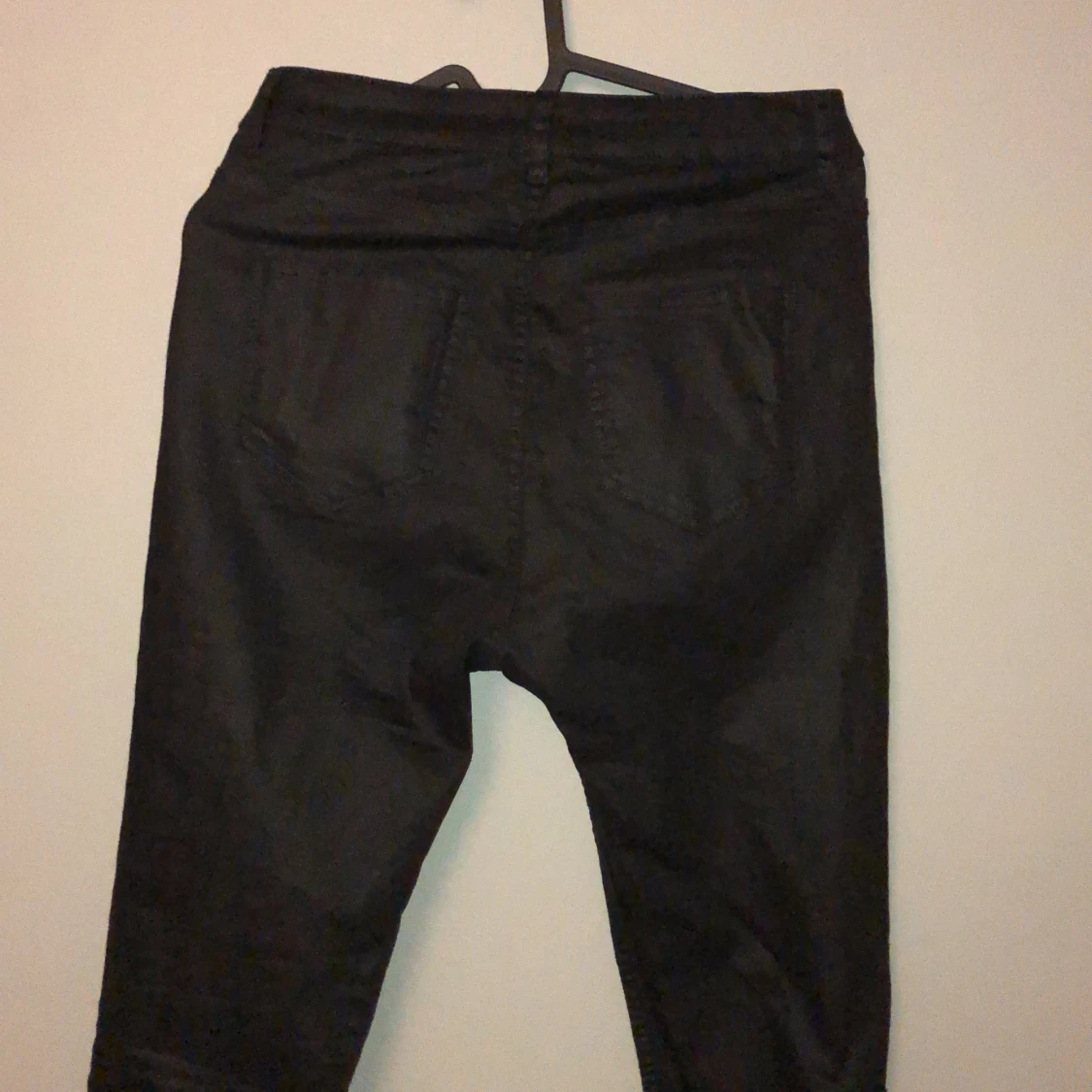 Läderimiterade byxor från hm - 91