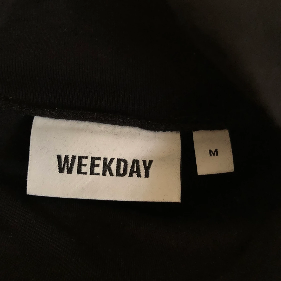 Weekday • Svart turtleneck  - 91