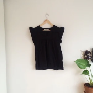  - Cool och söt topp från Rodebjer.