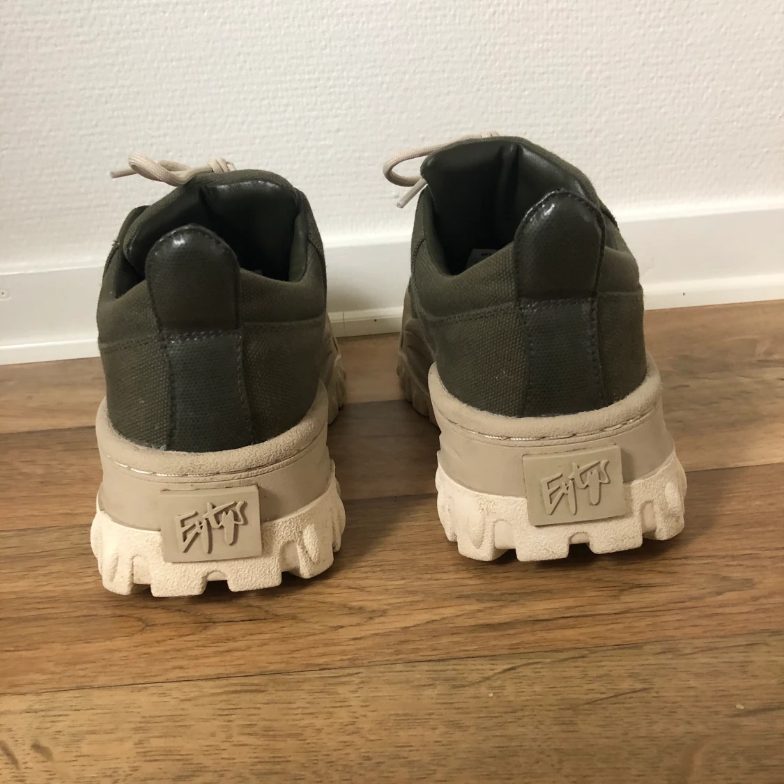 Eytys Angel Canvas strlk 39 - 91