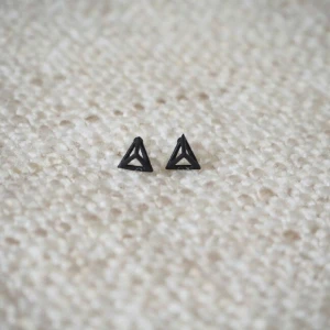  - material : nickel, rodium