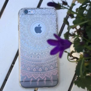  - Nytt och oanvänt skal som passar till iPhone 6 & iPhone 6s. Frakt 20kr. 