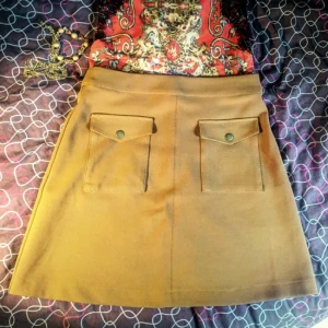  - Hm cotton kjol, aldrig använd, perfekt för hösten 🍂