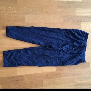  - Extremt sköna blåa byxor