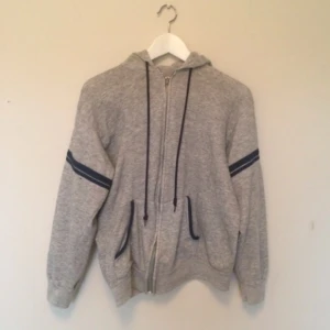  - Från Weekdays vintagesavdelning 