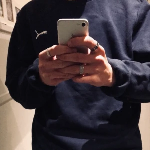 Puma sweatshirt - Puma sweatshirt i storlek L (fungera utmärkt som oversized till S/M) oanvänd