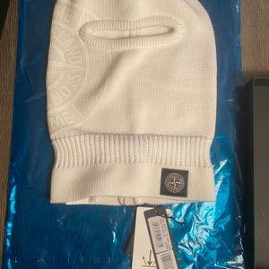 Supreme x Stone Island Balaclava - Glow knit Balaclava White