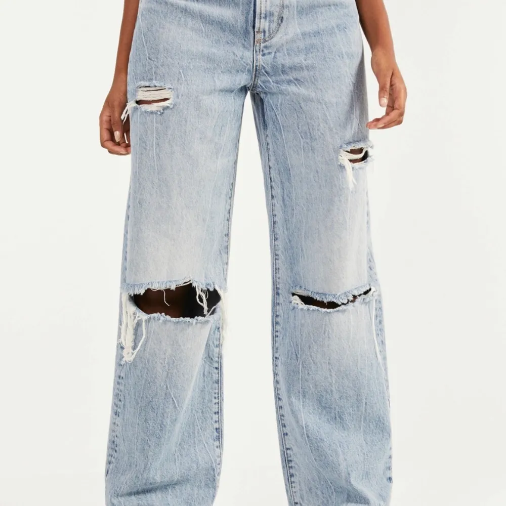 Bershka jeans, oanvända . Jeans & Byxor.