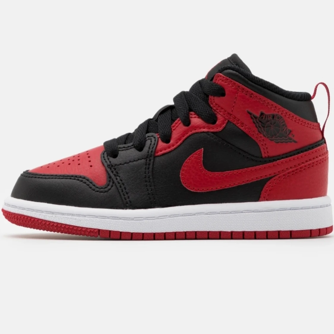 Jordan 1 mid gs banned