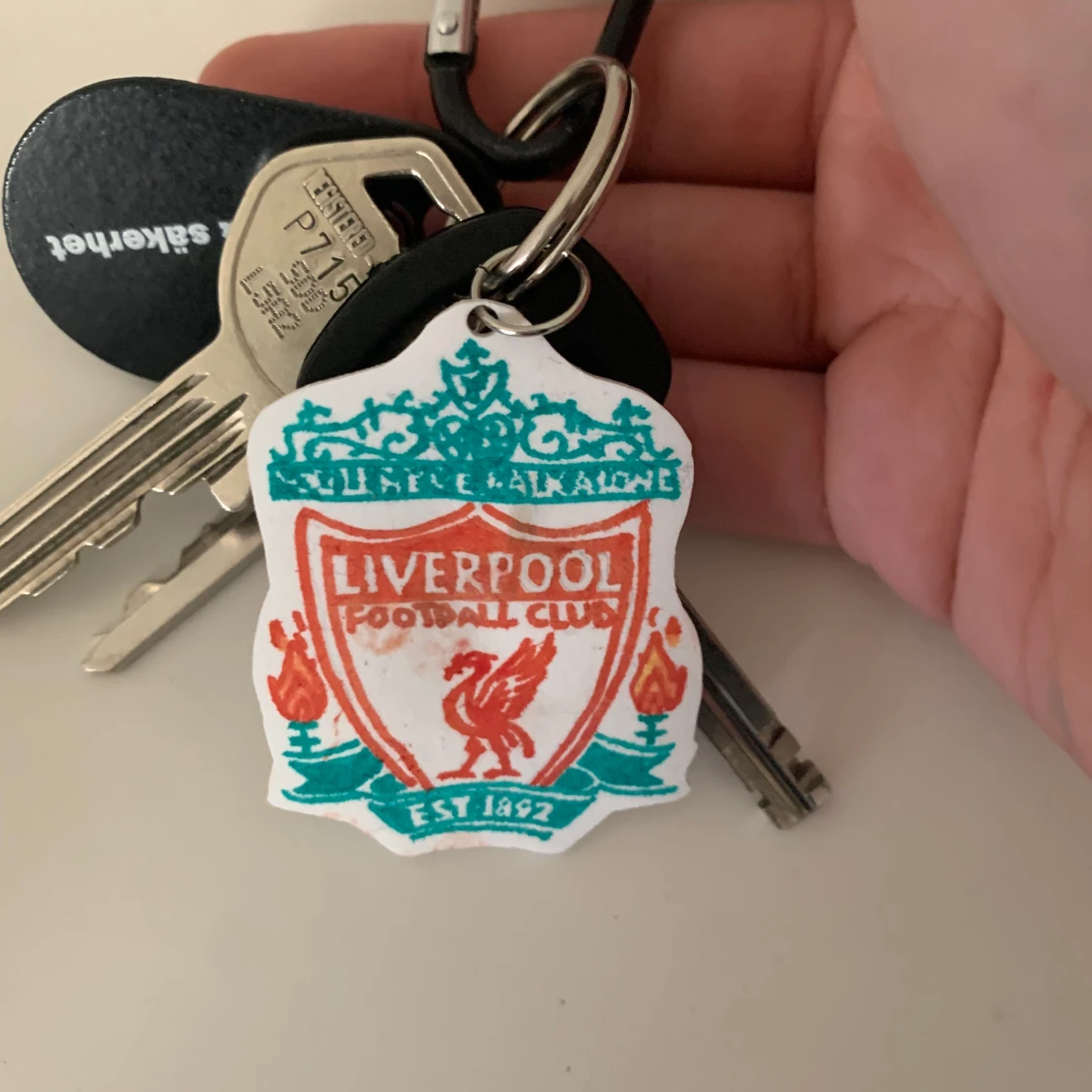 egendesignade örhängen & nyckelringar - 90