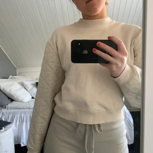 Topp❄️ - Tröja ifrån Carin Wester✨bud från 100kr❄️