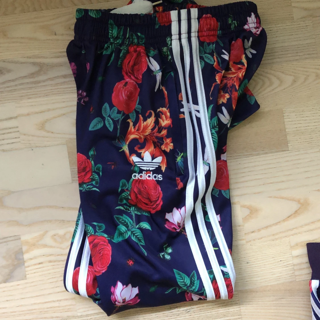 Blommigt Adidas Set - 91