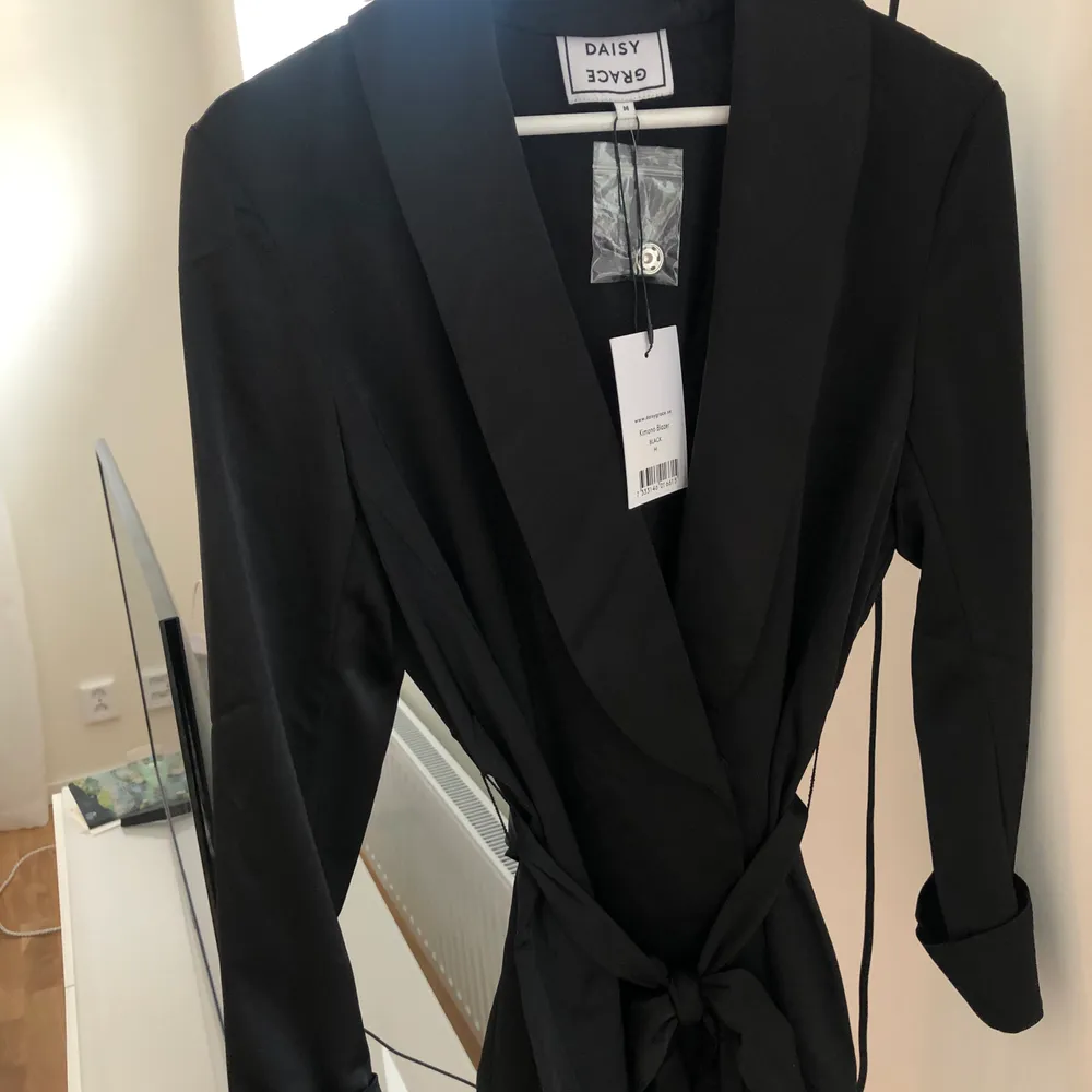 Kimono Blazer Daisy Grace Kostymer