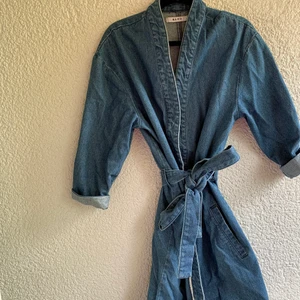 Jeansklänning nakd - Jeansklänning från nakd i väldigt bra skick! 