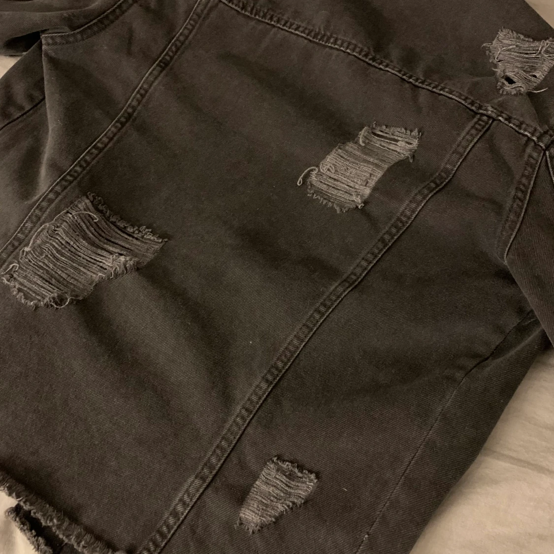 Ripped jeansjacka 32 - 91