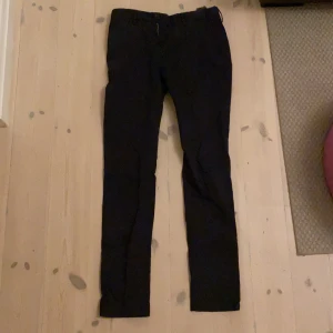 Morris chinos - Snygga Morris chinos säljes. Bra skick. Stl. 32/34