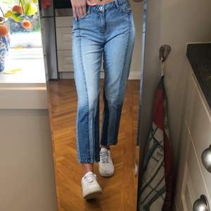 Multifärgade jeans