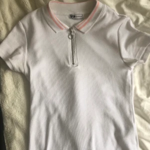 Vit töja från New Yorker. - Använd endast 1 gång, inte min stil. 30kr+frakt