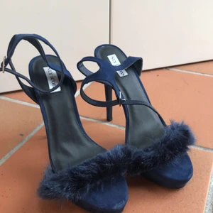  - Lite för stora för mig så säljer dem! Riktigt snygga! 😍 Som nya!