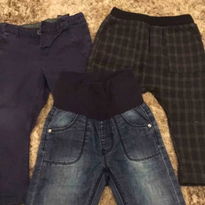  - Säljer en del av min sons kläder  Riktigt bra skick på de flesta. Säljer dem ändå riktigt billigt. Jag vill att de ska komma till användning. 