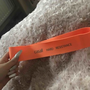  - Hard Resistance- träningsband som är perfekt för dig som vill träna squats eller benövningar