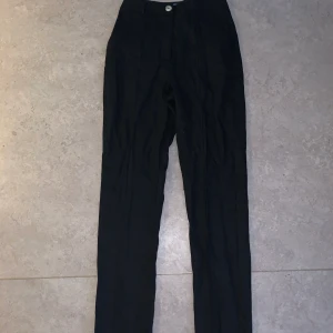 Nya kostymbyxor  - Helt nya kostymbyxor i storlek S