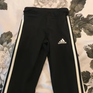 Träningsbyxer - Använda några gånger men är tvättade, ni står för frakten:)