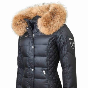  - Pris kan diskuteras. Använd 1 vinter, äkta päls, inga skavanker. Storlek 36/S, mellanlång.  Köparen står för frakten