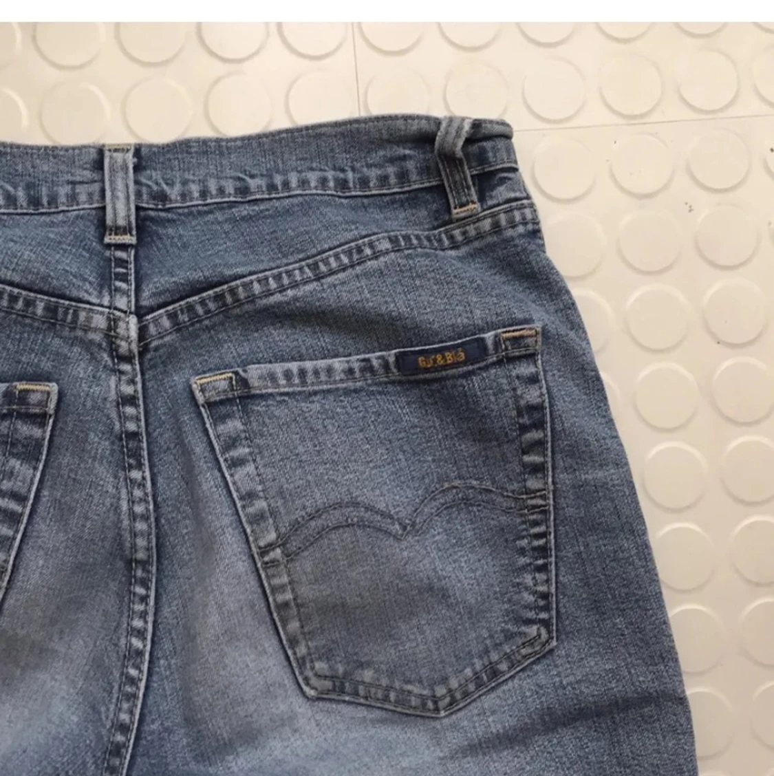 Vintage gul och blå